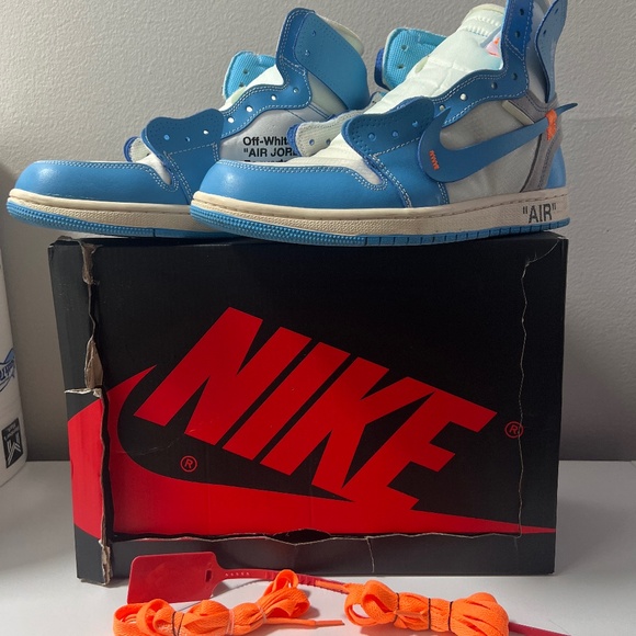 Jordan 1 off white unc - Picture 1 of 2